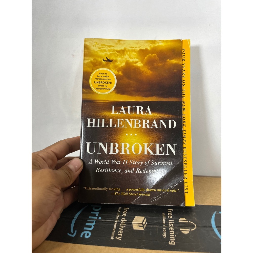 Unbroken Laura Hillenbrand WWII Survival Resilience Redemption Paperback Book